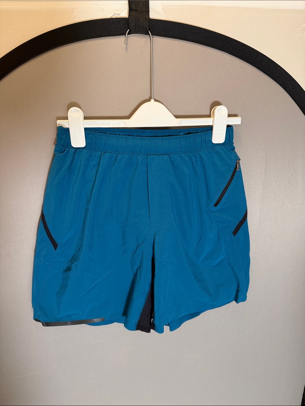 Men's lululemon Teal Athletic Running Shorts - Lightweight Performance